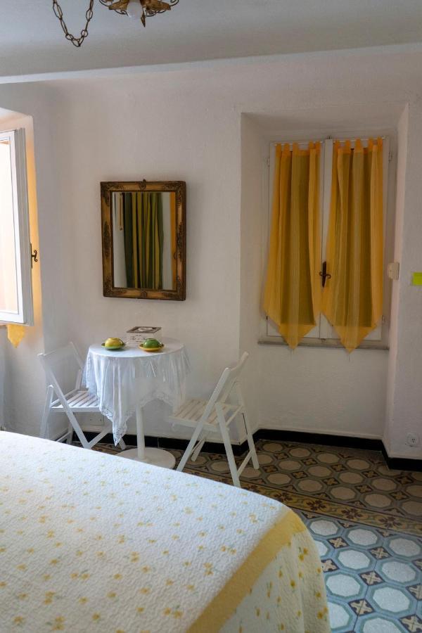 Solemagia Hotel Vernazza Exterior photo